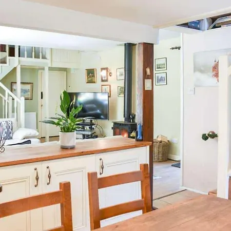 Red Squirrel Haven 2br House - Sleeps 4 - Parking * Hawes