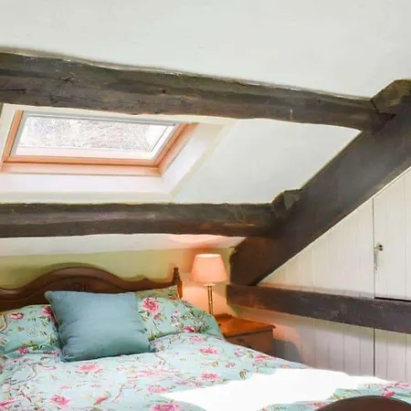 Tatil Evi Red Squirrel Haven 2br House - Sleeps 4 - Parking