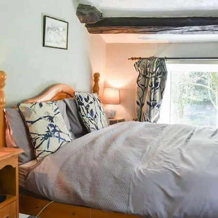 Red Squirrel Haven 2br House - Sleeps 4 - Parking Tatil Evi *